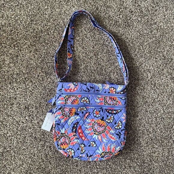 Vera Bradley Handbags - NWT Vera Bradley Trio Zip Hipster Mural Garden crossbody handbag purse